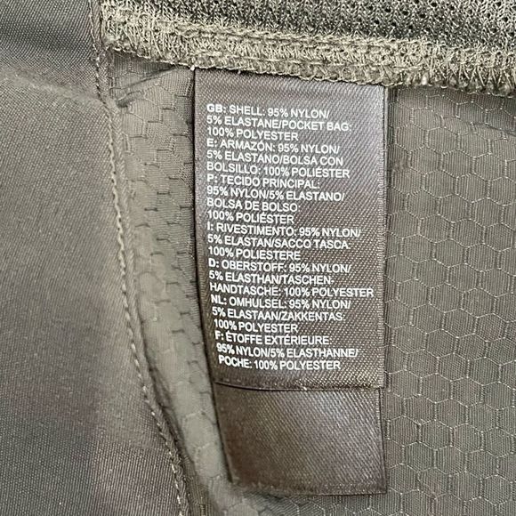 The North Face Superhike Shorts. Size 34. Charcoal gray. - Picture 7 of 9